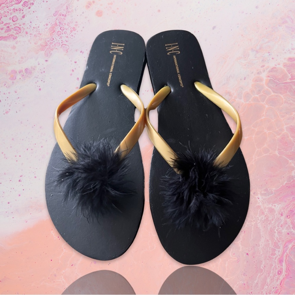INC Women’s Gold and Black Thong Slippers with Pom Pom, size 6/7